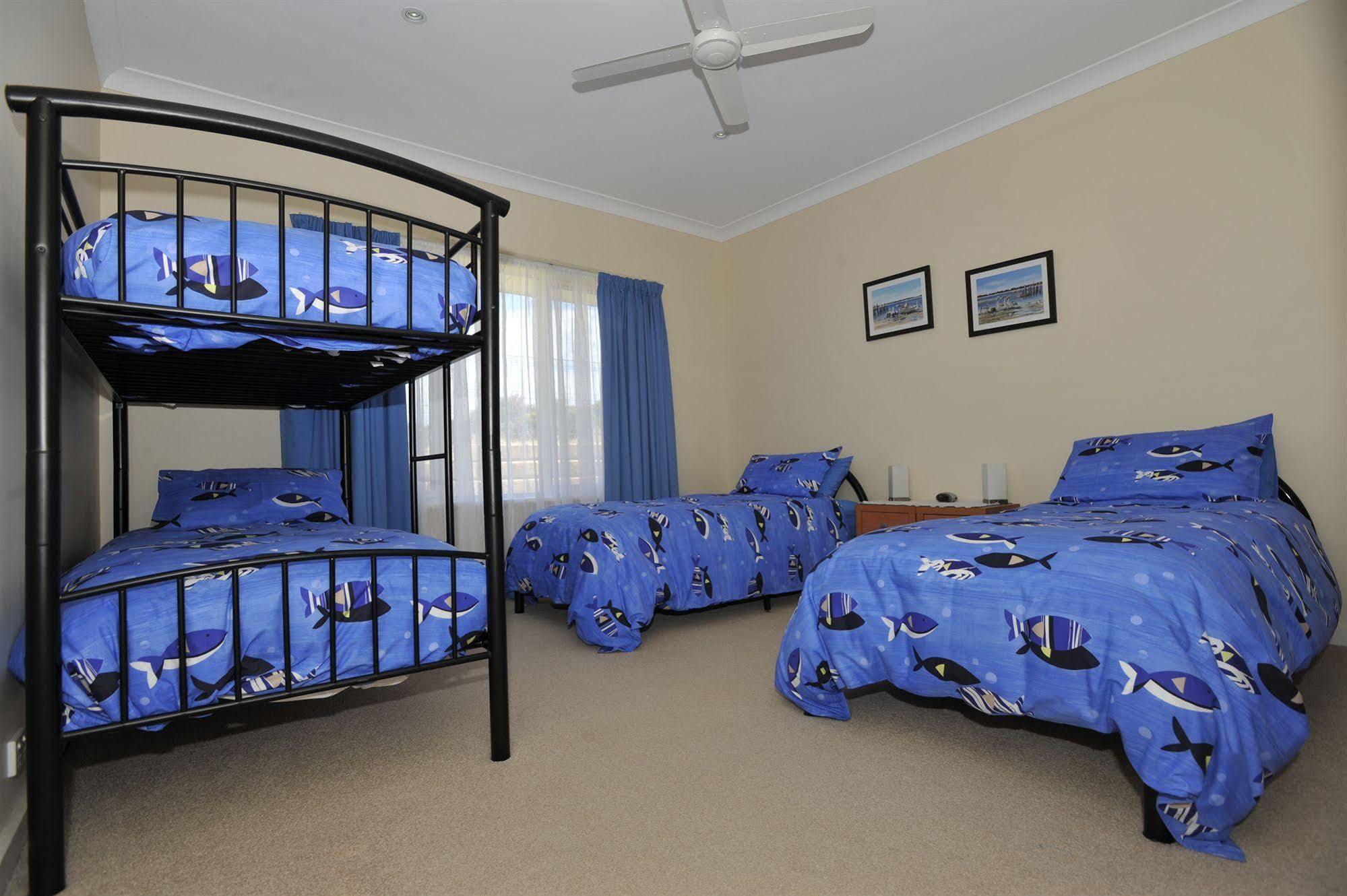 Searenity Holiday Accommodation Emu Bay 외부 사진